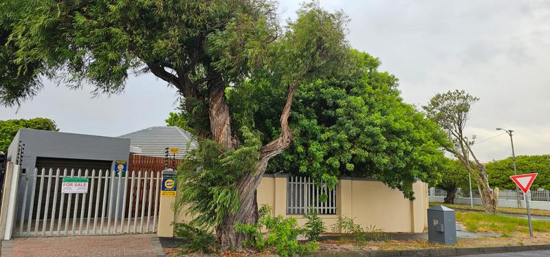 5 Bedroom Property for Sale in Thornton Western Cape